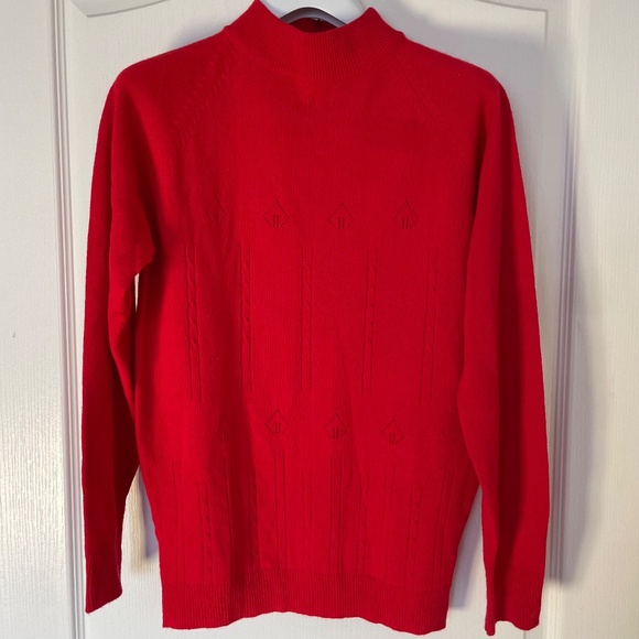 Mint condition vintage sweater. - Picture 3 of 8